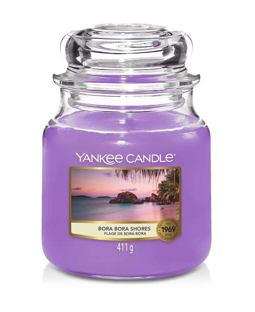 Średnia świeca zapachowa Yankee Candle BORA BORA SHORES